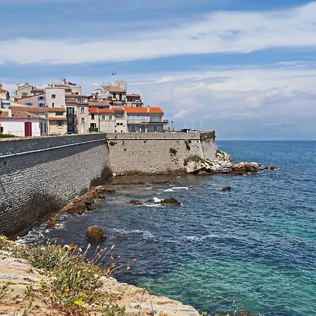Hello Cote D'azur - Spacious At A 5 Min Walk From The شقة أنتيب