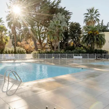 Spacious At A 5 Min Walk From The Antibes