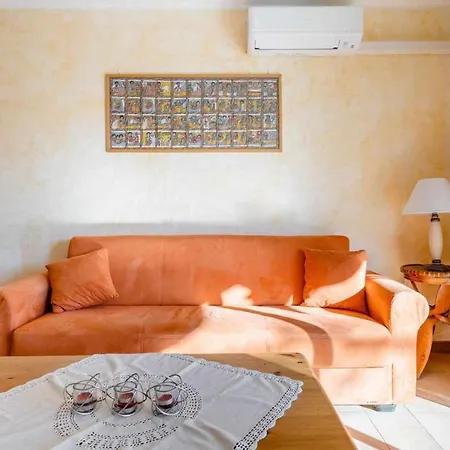 Spacious At A 5 Min Walk From The Appartement Antibes