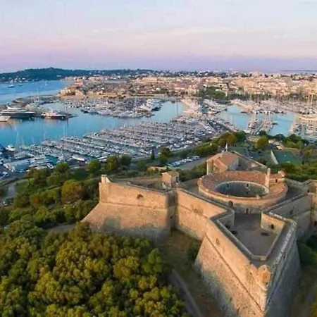 Hello Cote D'azur - Spacious At A 5 Min Walk From The 公寓 *