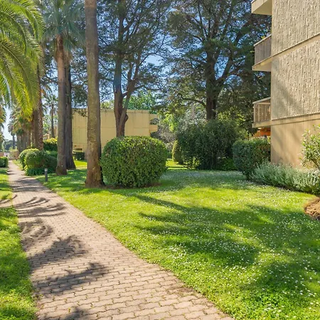 Hello Cote D'azur - Spacious At A 5 Min Walk From The Антиб