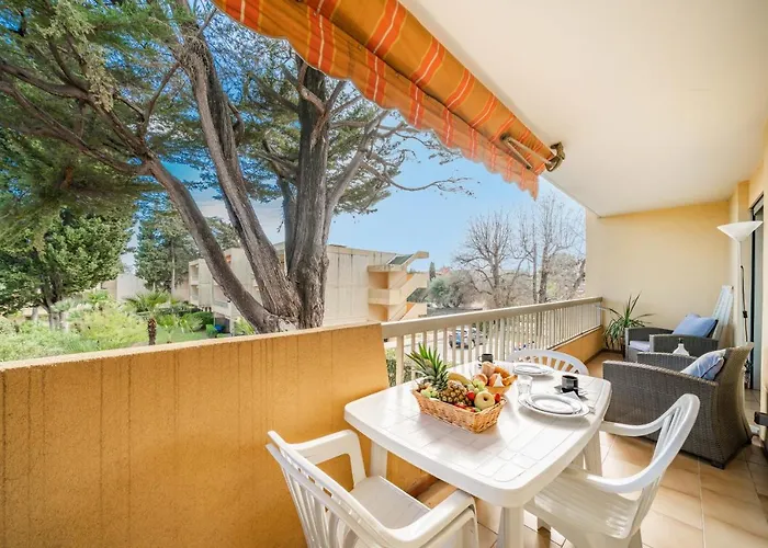 Daire Hello Cote D'azur - Spacious At A 5 Min Walk From The *