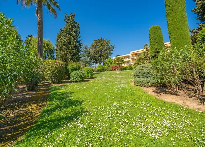 Hello Cote D'azur - Spacious At A 5 Min Walk From The Daire Antibes